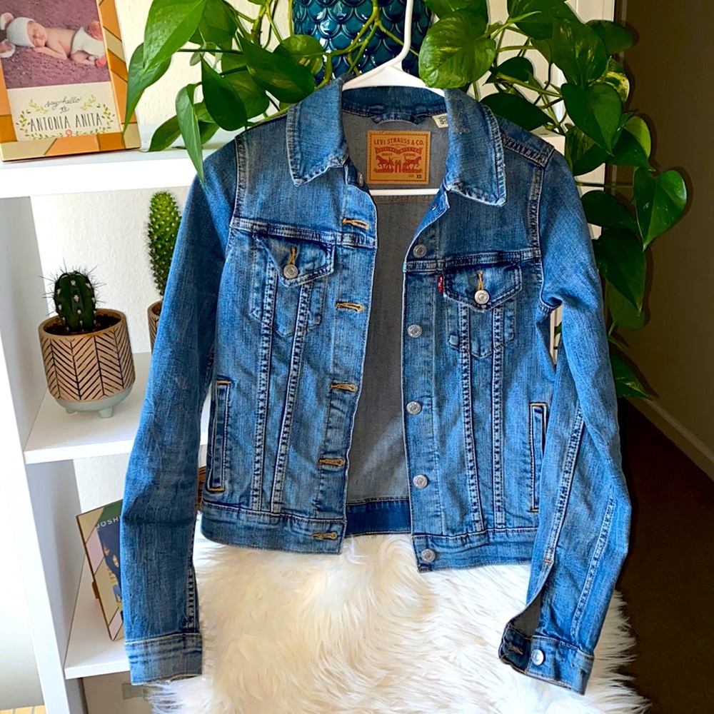 Levi’s denim jean jacket size xs
